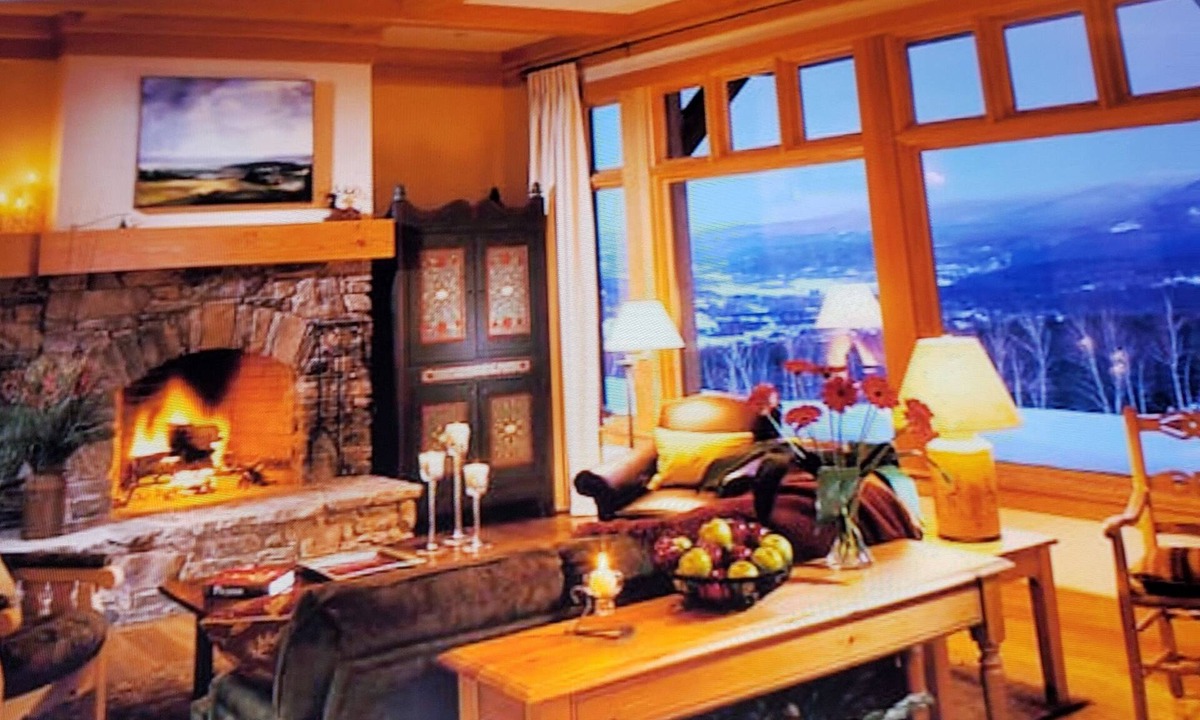 Moscow Villa | 2 Bedroom 2 1/2 Bath Villa - Trapp Family Lodge Stowe available December 11-18