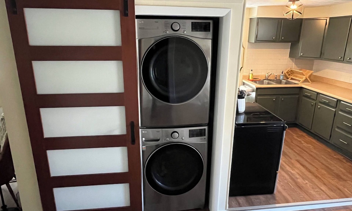 Lexington Apartment | 2-bedroom apartment in Lex! Mid Ohio close by!