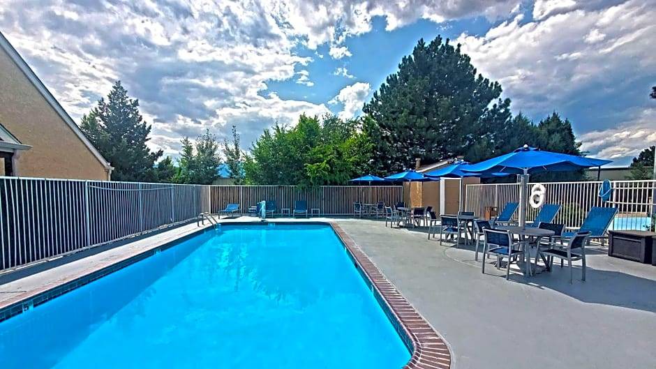 East Colorado Springs Hotel | 3-Star Hotel ∙ Sonesta ES Suites Colorado Springs