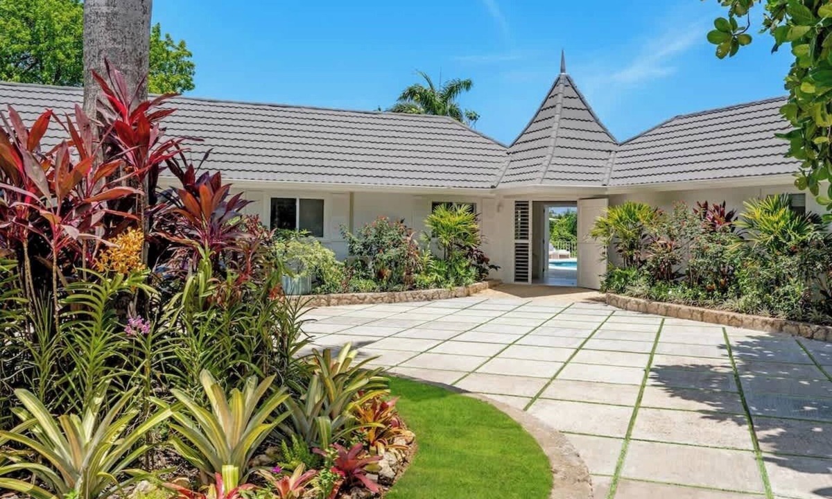 Montego Bay Villa | Abacus Villa