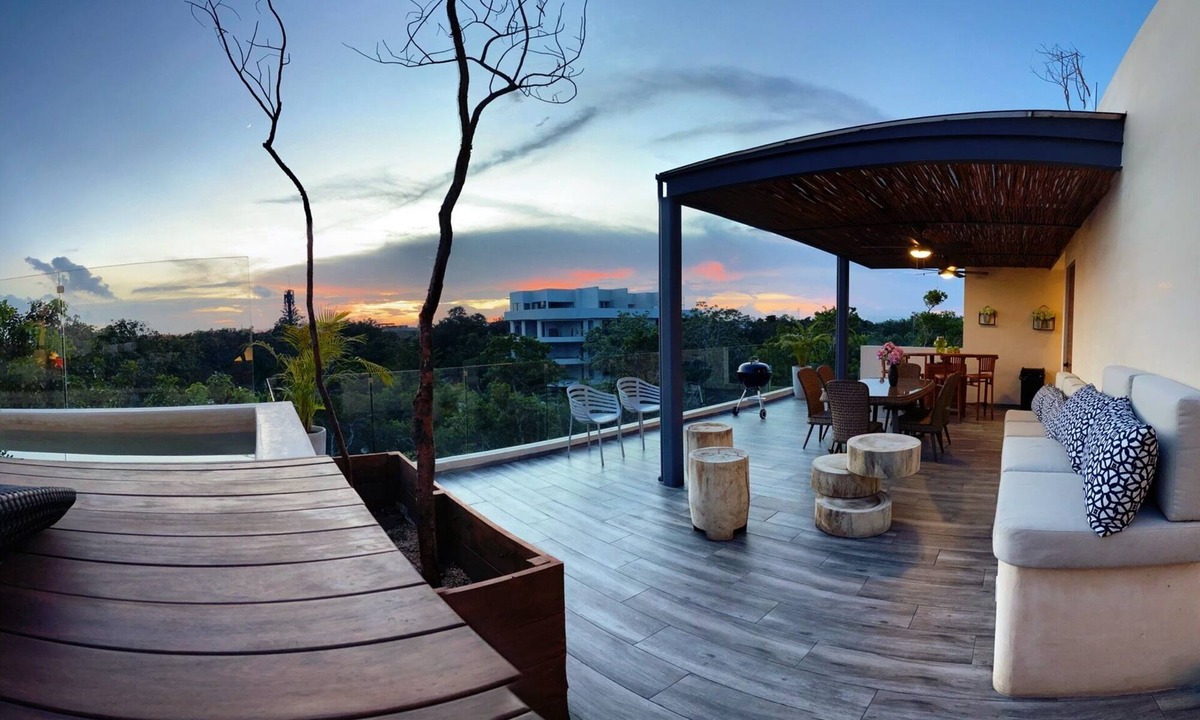 Zama Apartment | Amazing Penthouse Pvt Pool + Apartment W/Hot Tub+TerraceRoof +Top Lounge