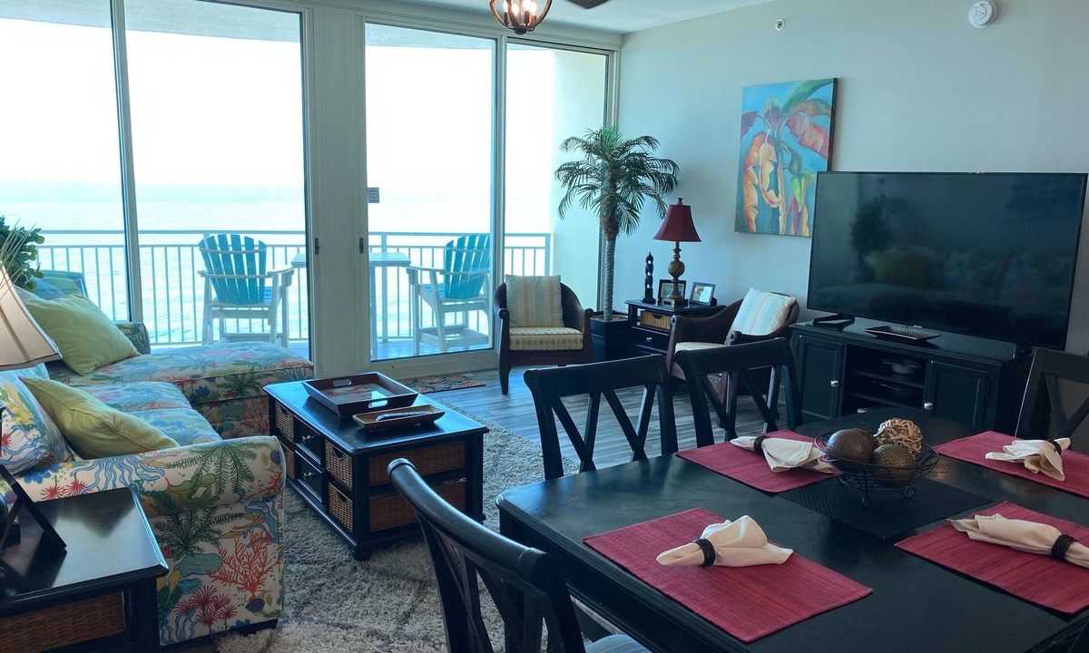 Panama City Beach Condo | Aqua 1005! 2BR/2BA w/Bunks, Beach Chair Svc Incl. Beautiful balcony views!