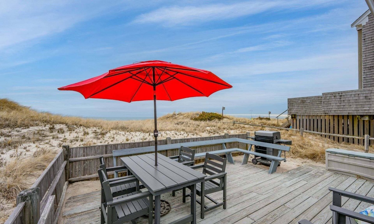 East Sandwich Cottage | Beachfront Charm in Beautiful East Sandwich