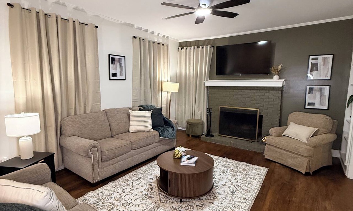 Greater Belhaven House | Cozy space in the heart of Belhaven—sleeps 10
