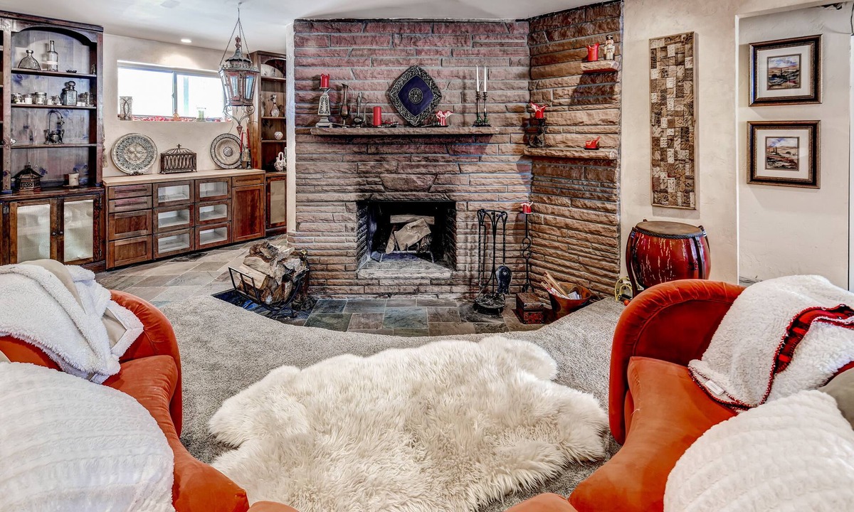 Morse Park Apartment | Luxury that is close to downtown and easy access to Red Rocks!