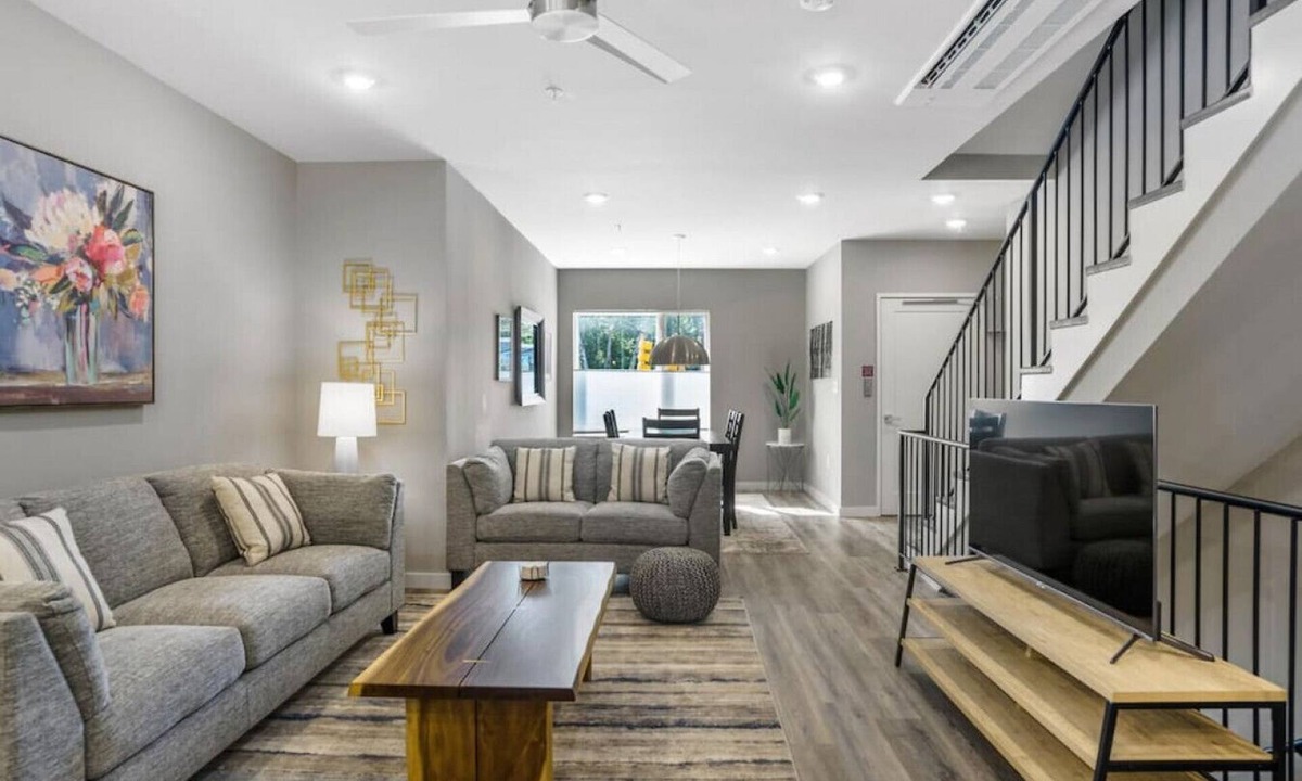 Asheville Villa | Modern South Slope Townhome with City Views