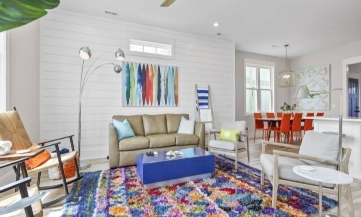Carolina Beach Villa | NEW LISTING! A Treasure to Sea (4-Bedroom Villa)
