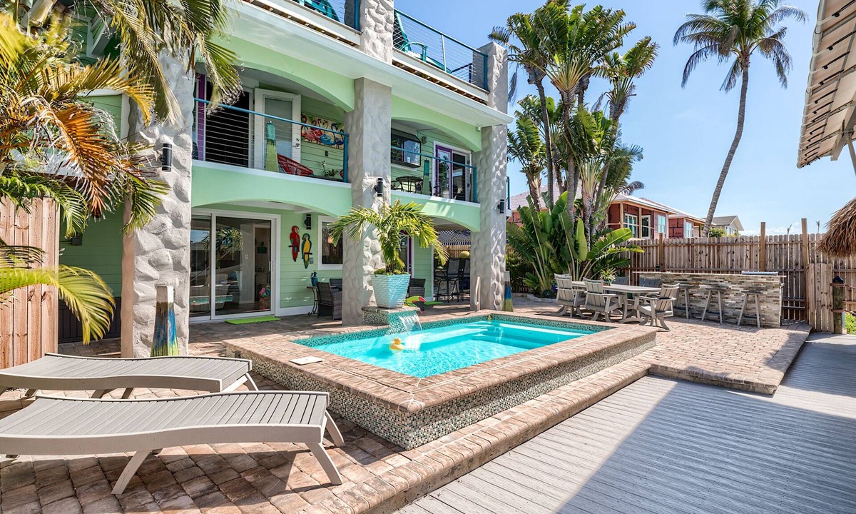 Fort Myers Beach Villa | "ParrotEyes FMB" North Island Beauty! Pvt Heated Pool, TOTAL RENOVATION