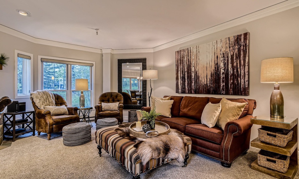 Peak 9 Condo | SUMMER FAVORITE Peak 9 Main St 2 blks - Village at Breck Resort Hot tubs, Pool+