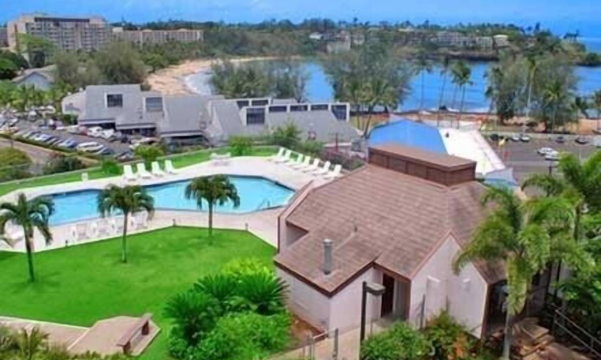 Nawiliwili Condo | WOW-2BR@Beach Hear Waves-Value Best Location -Sept special 40 off a night SALE