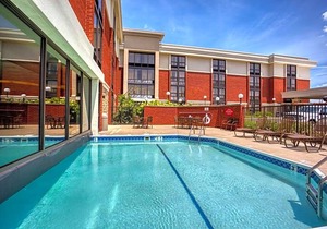 3-Star Hotel ∙ Drury Inn & Suites St. Louis - Fairview Heights in Fairview Heights