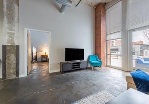 3BR Luxury Historic Loft with Gym by ENVITAE in Kansas City