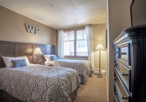 Condo ∙ 2 bedrooms ∙ 6 guests in Winter Park