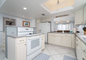 Corner Unit Top Floor | Bay Views, Pool & Walk to Beach Access in Fort Myers Beach