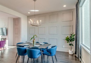 Gulch modern 3 story condo, 2 car garage, rooftop fire pit, security, and view! in Nashville