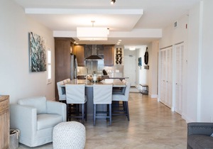 Luxury Unit - Top Floor Balcony on the Gulf- Crimson #302 in Madeira Beach