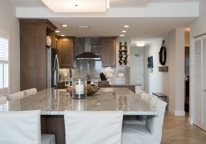 Luxury Unit - Top Floor Balcony on the Gulf- Crimson #302 in Madeira Beach