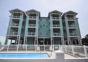 WIFI*WATERFRONT, RIVERS EDGE CONDO #1B-BLDG 1 *PRIVATE DOCK and BOAT SLI in Steinhatchee