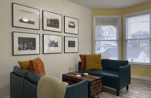 Glens Falls Apartment | 2 BR Loft - Walk to Farmers Market -Cafes -Breweries - Arts & Entertain District
