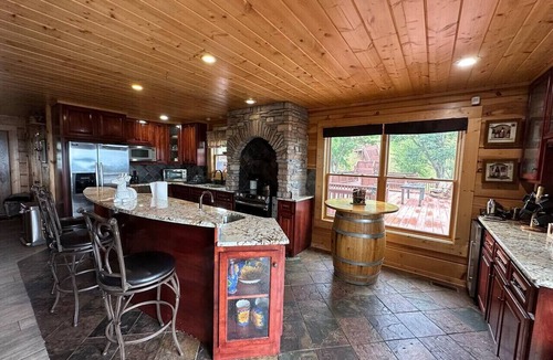 Dobson Cabin | 8 BR Mountaintop Lodge with views - Sleeps 22