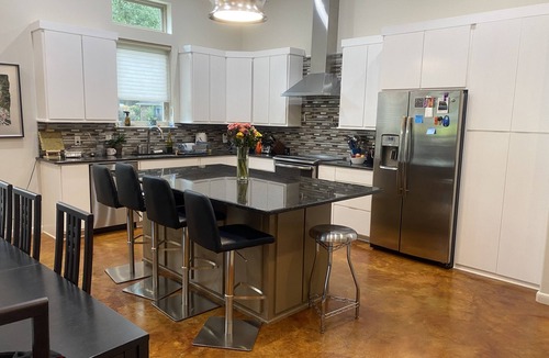 Diamondhead House | Amazing modern home on the 14th hole of the Pines golf course in Diamondhead MS!