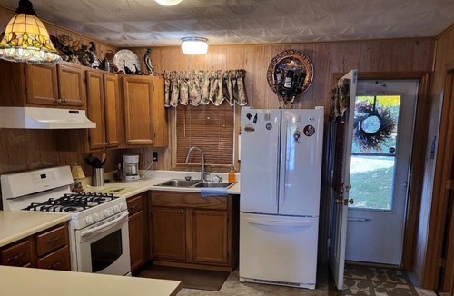 Havana Cottage | Beautiful Matanzas Lake Cabin