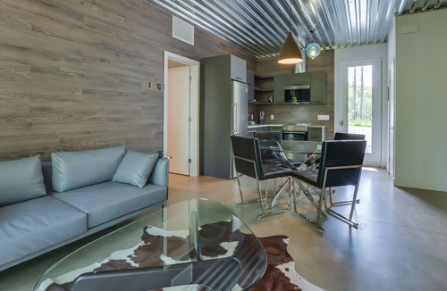 La Conception Villa | Bel Air Tremblant ANDORRA FAMILLE: 1 KING, 2 LITS SUPERPOSÉS, JACUZZI
