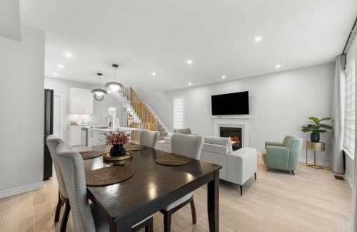 Ottawa Division Apartment | Bliss Modern Luxury 3BED entire townhome PLUS FREE PARKING