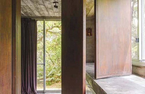 Rocha House | CASA LOBO- La Pedrera A contemporary refuge between the forest and the sea.