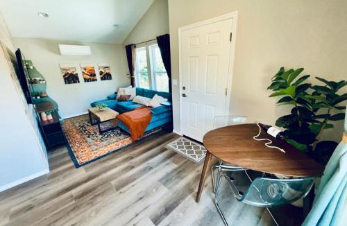 Hazel Dell Villa | Colorful Comfort 3 Bedroom Home with Fenced yard