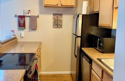 Rendezvous Condo | Cozy 2 bedroom condo with Mountain View in perfect Fraser location