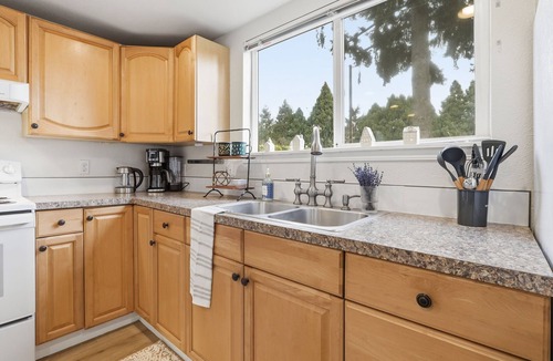 Downtown Vancouver House | Cozy 2-bedroom house in Vancouver perfect travelers!