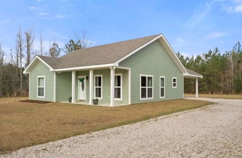DeRidder Cottage | Cozy and relaxing 2 bedroom home in a populated rural area