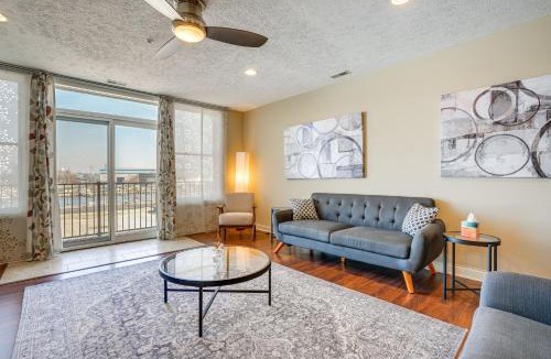 Saint Joseph House | Downtown St Joseph Condo w/Balcony & Harbor View