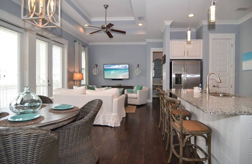 Panama City Beach Villa | Fall Break on 30A | Sleeps 6 + Bikes + Beach Days