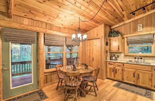 Skyland House | Fletcher Cabin: Wraparound Deck & Pond Access