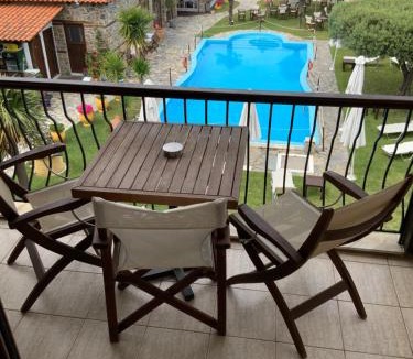Neos Marmaras Hotel | HOTEL BARA