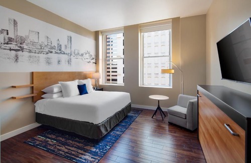 Downtown Baltimore Hotel | Hotel RL Baltimore Inner Harbor
