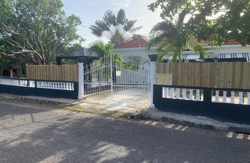 Treasure Beach House | Indianna Guest House, Frenchman district, Calabash Bay , treasure beach