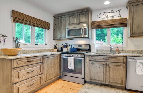Alanson Cottage | Lakefront Escape on Beautiful Burt Lake!