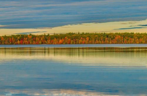 Farmington House | On Baxter Lake: Wooded Retreat Near Trails