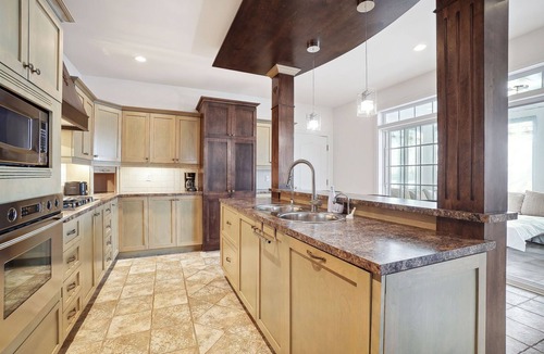 Laval Villa | Private Waterfront Villa | 9 BR | 19 guests | Peaceful