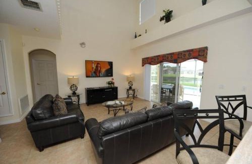 Cumbrian Lakes House | Ruby-Rose Retreat by Paradise Resort Vacations