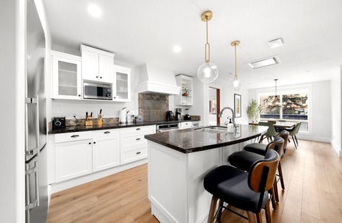Canmore Apartment | Spacious 3BR Mountain Getaway with Gym, Pool, Hot Tub