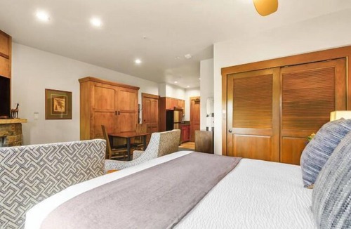 Peak 9 Villa | Studio Hyatt Main Street Station, HRC