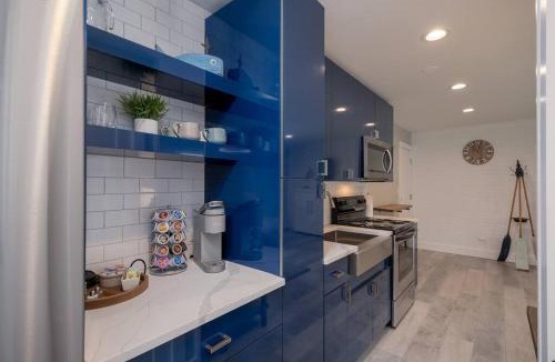 Bridgman House | Sunset Villa B2