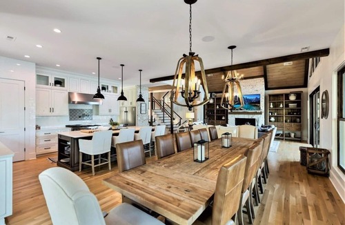 Turtlehead House | Turtlehead 520: Luxurious 6BR retreat in scenic Salem, SC, perfect for family getaways.