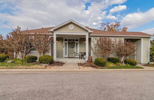 Branson Villa | Two Bedroom Villa in the Heart of Branson!