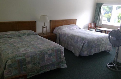 South Yarmouth Hotel | VILLAGE GREEN MOTEL