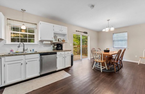 Warrensburg House | Walking distance to Echo Lake, near Lake George with fire-pit and grill